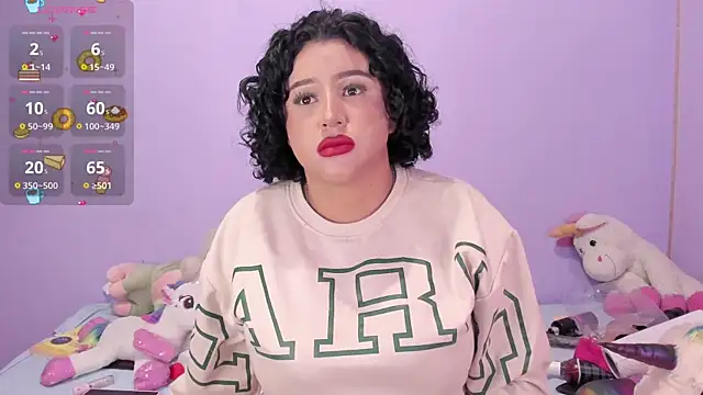 Snapshot of Yuna_Hot chatting on 12.14.24 Yuna Hot online show from 12.14.24