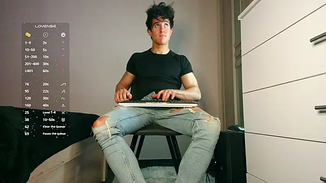 ChristianLevine  online show from 03.29.26