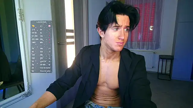 Snapshot of ChristianLevine_ chatting on 04.27.26 ChristianLevine online show from 04.27.26