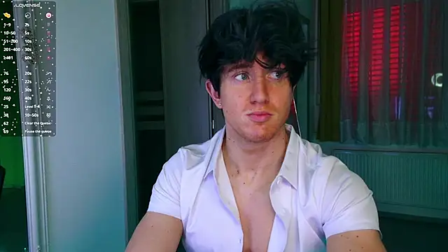 Snapshot of ChristianLevine_ chatting on 05.19.26 ChristianLevine online show from 05.19.26