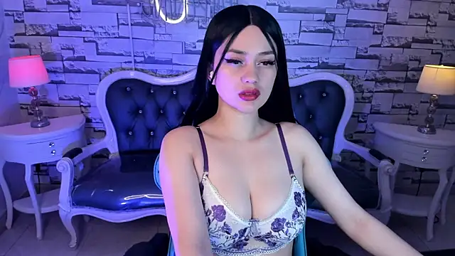 Snapshot of carlie_mayer_v chatting on 12.18.24 carlie mayer v online show from 12.18.24