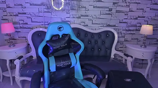 Snapshot of carlie_mayer_v chatting on 12.19.24 carlie mayer v online show from 12.19.24