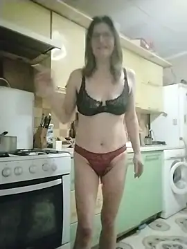 Snapshot of _angel_naturally_ chatting on 02.10.25 angel naturally online show from 02.10.25