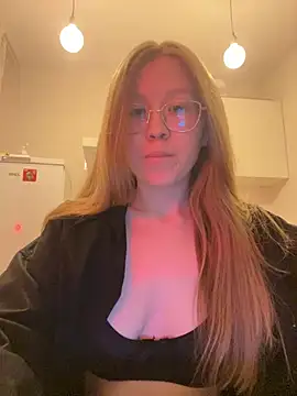 Eva Weyne online show from 01.17.25