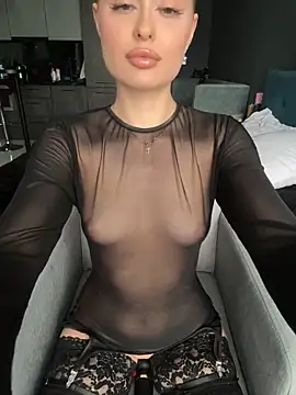 Snapshot of Sweet__Milly chatting on 02.26.25 Sweet Milly online show from 02.26.25