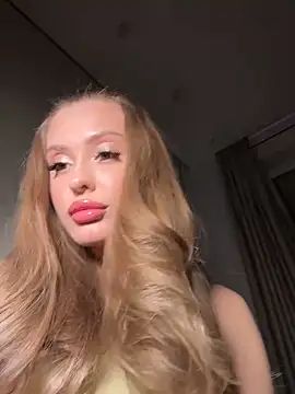 Snapshot of Sweet__Milly chatting on 02.01.26 Sweet Milly online show from 02.01.26