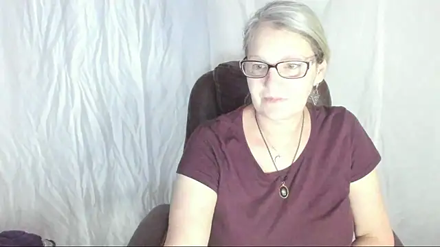 irinamaux online show from 03.01.25