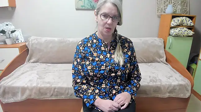 irinamaux online show from 03.16.25