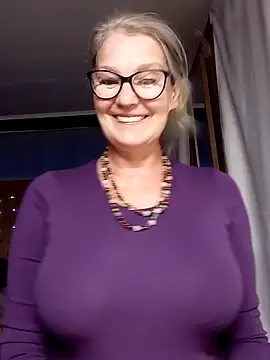 irinamaux online show from 09.14.25