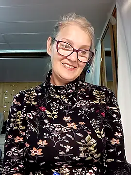 irinamaux online show from 10.02.25