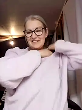 irinamaux online show from 11.06.25