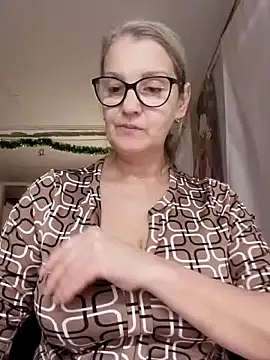 irinamaux online show from 11.30.25