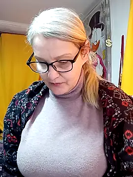 irinamaux online show from 03.18.26