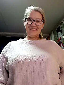 irinamaux online show from 04.04.26