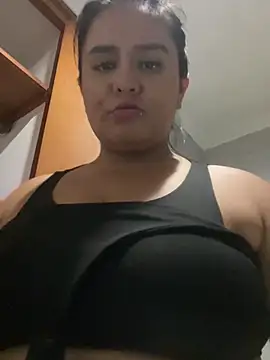 Snapshot of sweett_katty_ chatting on 02.28.25 sweett katty online show from 02.28.25