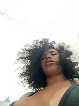 Snapshot of Brunettexio chatting on 01.26.25 Brunettexio online show from 01.26.25