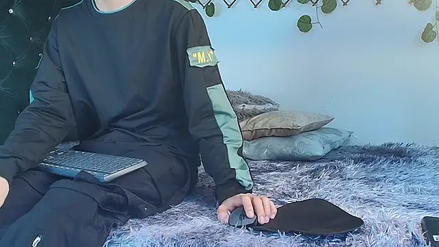 Levii Ackermann online show from 03.20.25