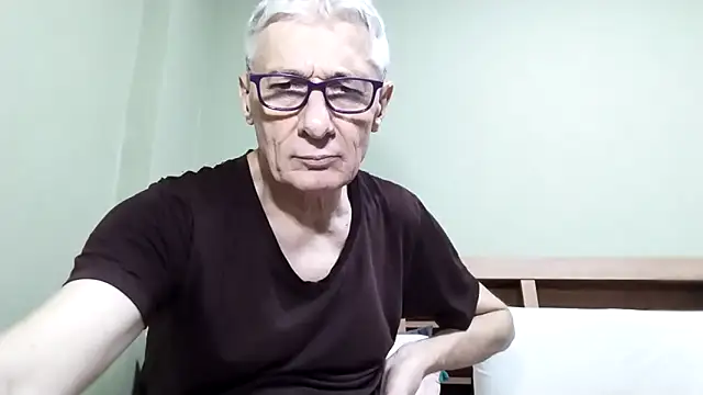 BIGUNCUTHARDCOCK online show from 10.04.25