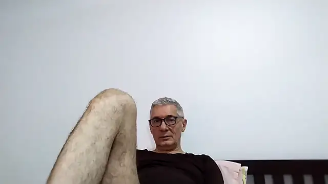 Snapshot of BIGUNCUTHARDCOCK chatting on 03.07.26 BIGUNCUTHARDCOCK online show from 03.07.26