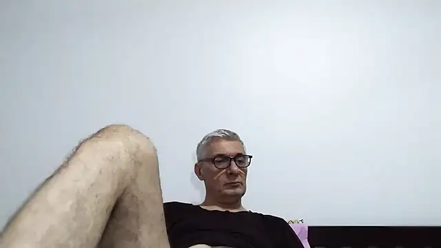 Snapshot of BIGUNCUTHARDCOCK chatting on 03.19.26 BIGUNCUTHARDCOCK online show from 03.19.26