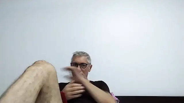 Snapshot of BIGUNCUTHARDCOCK chatting on 03.21.26 BIGUNCUTHARDCOCK online show from 03.21.26