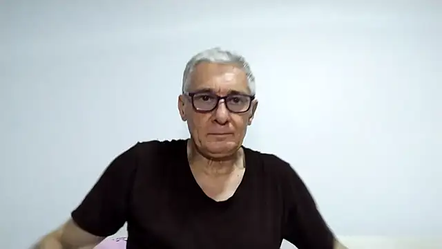 Snapshot of BIGUNCUTHARDCOCK chatting on 03.22.26 BIGUNCUTHARDCOCK online show from 03.22.26