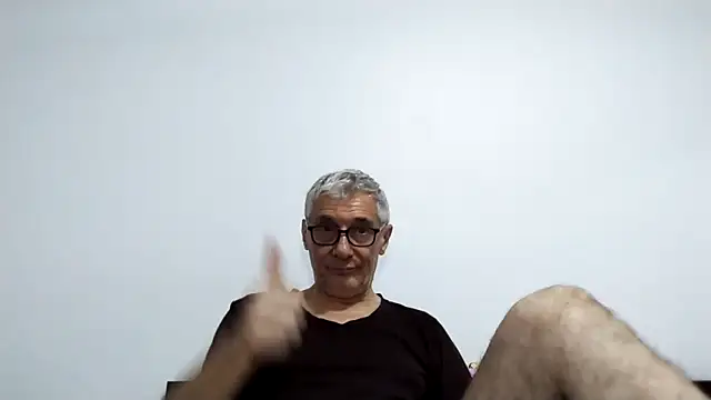 Snapshot of BIGUNCUTHARDCOCK chatting on 03.29.26 BIGUNCUTHARDCOCK online show from 03.29.26