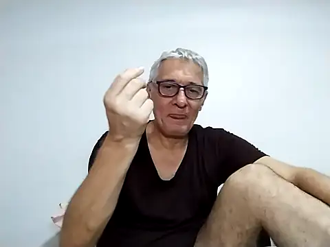 Snapshot of BIGUNCUTHARDCOCK chatting on 04.09.26 BIGUNCUTHARDCOCK online show from 04.09.26