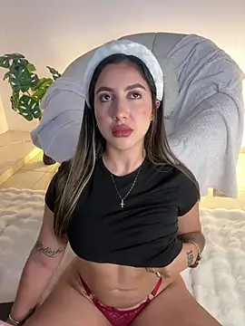 Sarapalmer1 online show from 03.08.25