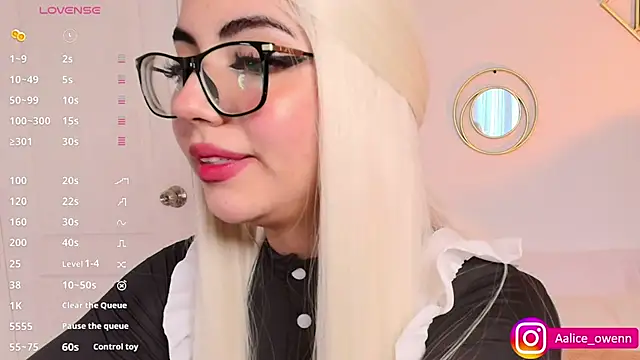 Aliceowenn online show from 03.15.25