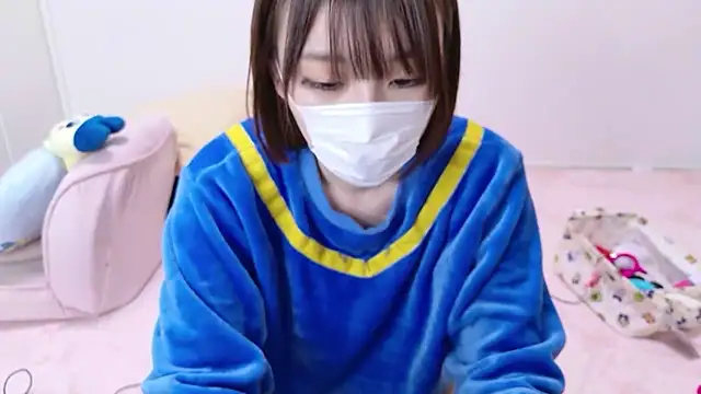 hi---chan- online show from 04.10.26