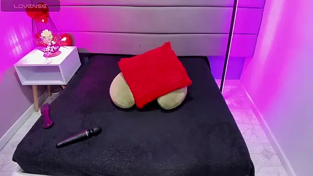 Alicebrooks  online show from 03.10.25