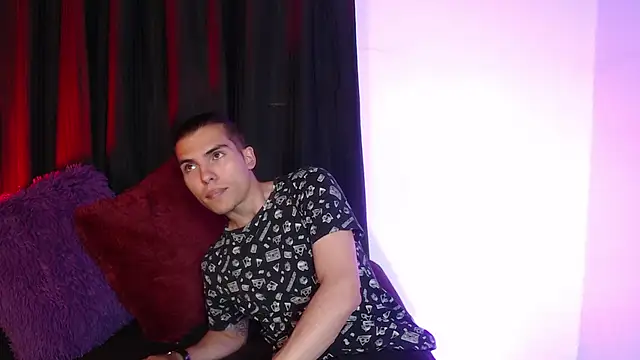  Tattoo Couple online show from 01.25.25