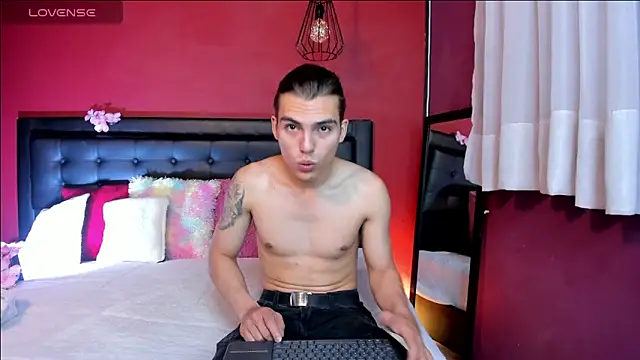  Tattoo Couple online show from 11.10.25