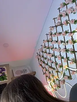 Linaa morris online show from 11.24.25