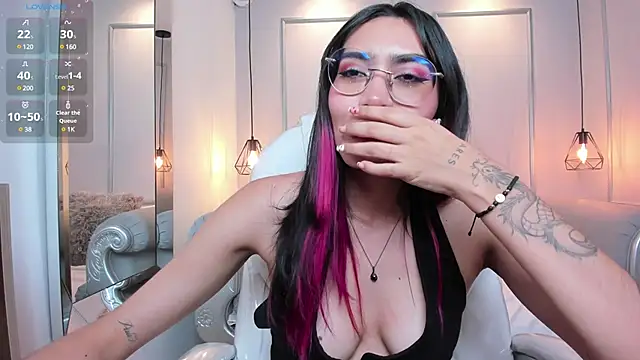 AzuraKindong online show from 03.04.25