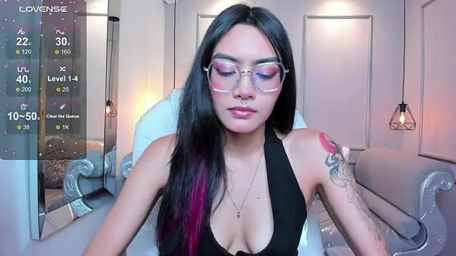 AzuraKindong online show from 09.22.25