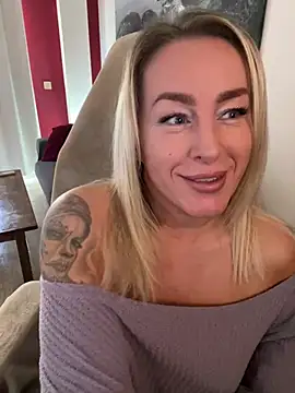 ChristyAdair online show from 01.10.25