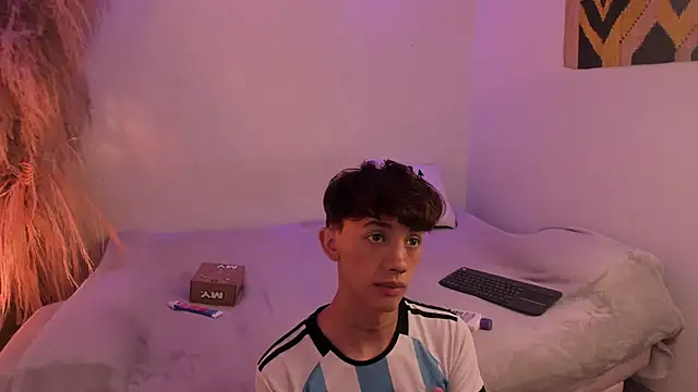 Tomy Rox online show from 02.05.25