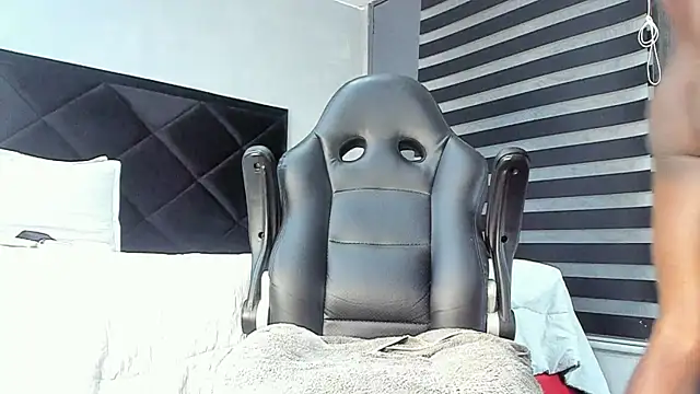 Dancelwashington online show from 02.13.25