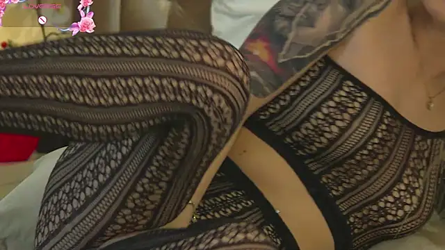 Snapshot of FrancescaMcGray chatting on 12.27.24 FrancescaMcGray online show from 12.27.24