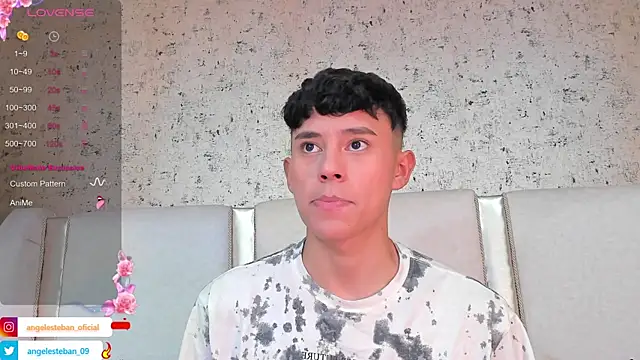 Snapshot of Angel_esteban_fx chatting on 03.05.25 Angel esteban fx online show from 03.05.25
