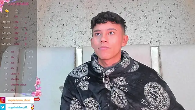 Snapshot of Angel_esteban_fx chatting on 03.07.25 Angel esteban fx online show from 03.07.25