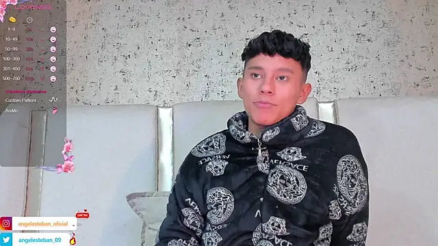 Snapshot of Angel_esteban_fx chatting on 03.07.25 Angel esteban fx online show from 03.07.25