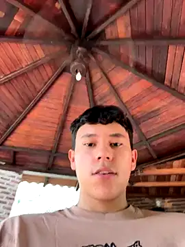 Snapshot of Angel_esteban_fx chatting on 11.24.25 Angel esteban fx online show from 11.24.25