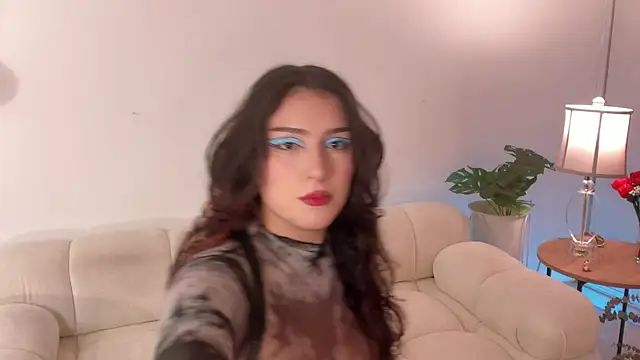 Snapshot of freya_bella_ chatting on 12.15.24 freya bella online show from 12.15.24