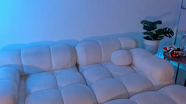 Snapshot of freya_bella_ chatting on 03.06.25 freya bella online show from 03.06.25