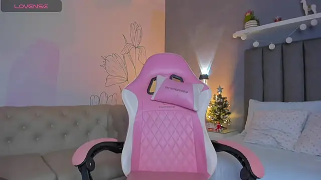 atenea jones online show from 12.18.25