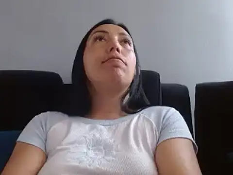 Laura martin  online show from 02.24.25