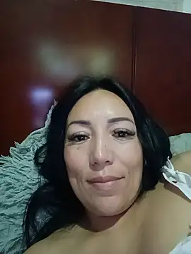 Laura martin  online show from 05.10.26